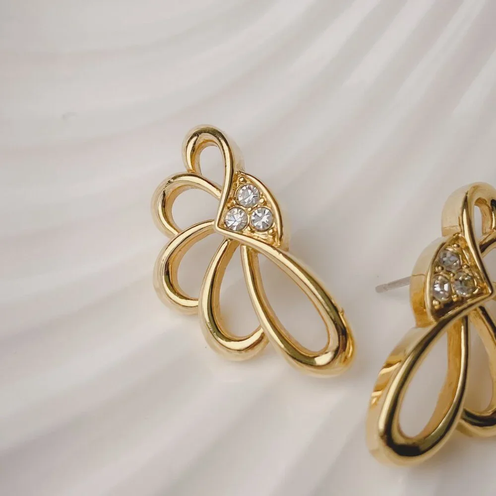 Vintage Avon Art Nouveau Asymmetrical Scallop Fan Shape Gold Rhinestone Earrings - Picture 2 of 8